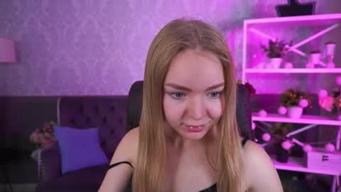 Snapshot of emilysunshines chatting on 10.17.25  MY NAME IS Emily WELCOME EVERYONE I WILL BE HAPPY TO GIVE YOU WHAT YOU HAVE DREAMED OF FOR SO LONG online show from 10.17.25