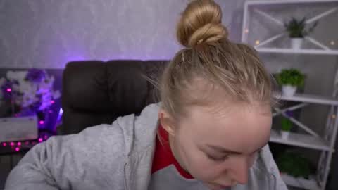 Snapshot of emilysunshines chatting on 11.23.25 MY NAME IS Emily WELCOME EVERYONE I WILL BE HAPPY TO GIVE YOU WHAT YOU HAVE DREAMED OF FOR SO LONG online show from 11.23.25