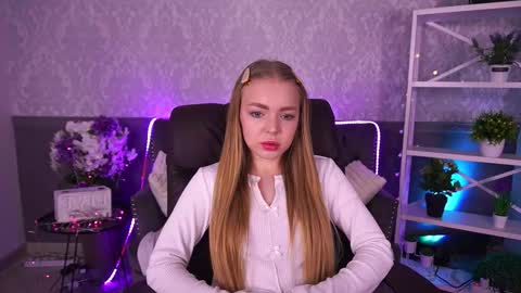 Snapshot of emilysunshines chatting on 12.14.25 MY NAME IS Emily WELCOME EVERYONE I WILL BE HAPPY TO GIVE YOU WHAT YOU HAVE DREAMED OF FOR SO LONG online show from 12.14.25