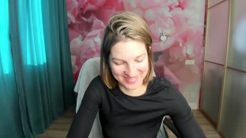EmilyWalkers online show from 12.13.24