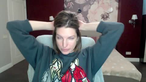 EmilyWalkers online show from 01.23.25
