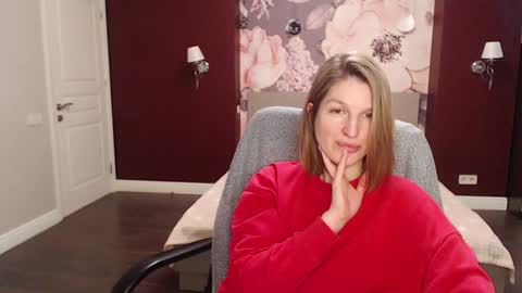 EmilyWalkers online show from 01.24.25