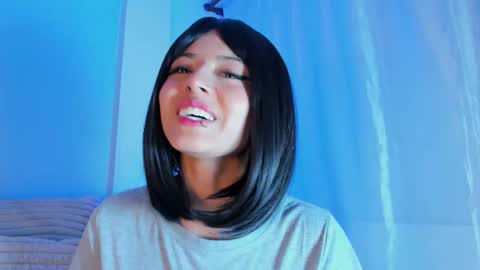 Snapshot of emilywithe_ chatting on 09.29.25 online show from 09.29.25