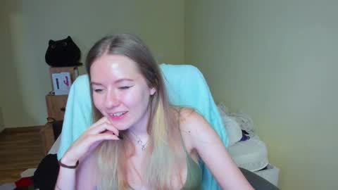 Emily online show from 03.08.25