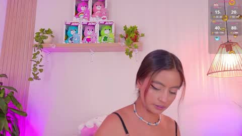 Emily Bank online show from 04.29.26