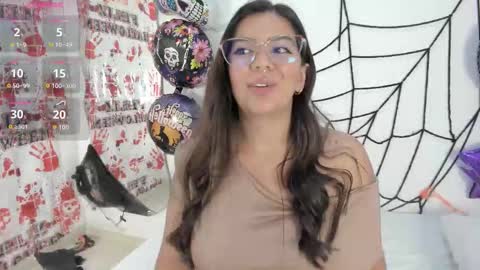 emilyy_cooperr online show from 10.11.25