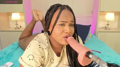 Snapshot of emilyystuart chatting on 11.26.25 Emily online show from 11.26.25