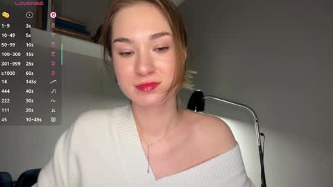 Snapshot of eminemswife chatting on 04.10.26 Nadya online show from 04.10.26