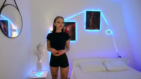 Snapshot of emiora chatting on 06.17.26 Emily online show from 06.17.26