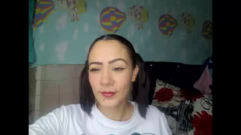 Snapshot of emiril chatting on 01.06.26 L i a time online 7am - 1pm Gtm-5 online show from 01.06.26