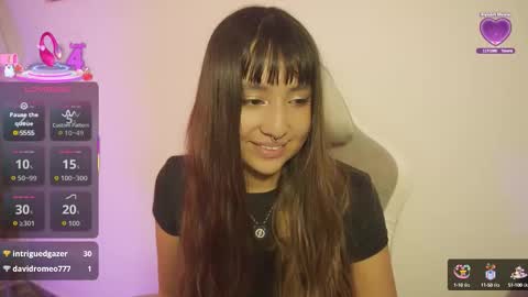 Snapshot of emitaa17228 chatting on 09.15.25 emma online show from 09.15.25