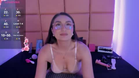 emma__js_ online show from 04.17.26