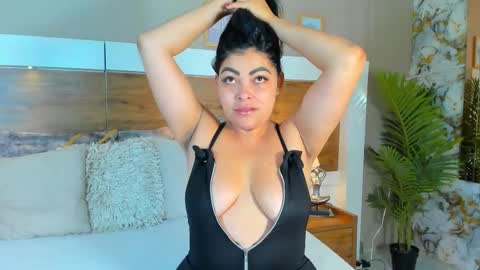 Snapshot of emma_bakker_ chatting on 02.25.25 Emma online show from 02.25.25