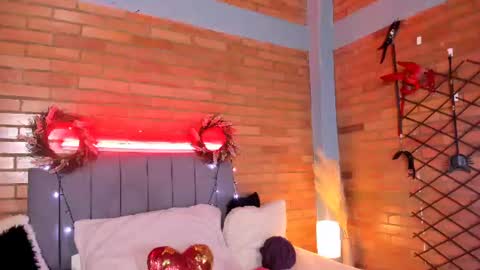 Hey Im EmmaHelp me reach 100 likes online show from 07.14.26