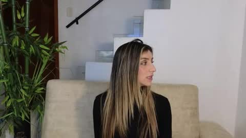 Emma Blue  modelo independiente online show from 09.13.25