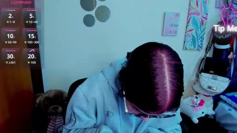 emma_boo_ online show from 12.14.25