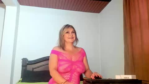 Snapshot of emma_brown777 chatting on 02.20.25 ALBA  online show from 02.20.25
