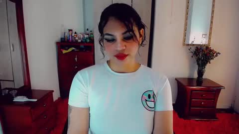 Snapshot of emma_diva chatting on 12.08.24 emma online show from 12.08.24