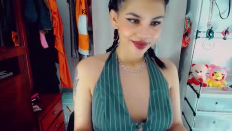 Snapshot of emma_diva chatting on 11.09.25 emma online show from 11.09.25