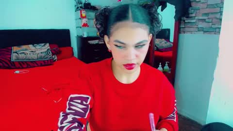 Snapshot of emma_diva chatting on 03.15.26 emma online show from 03.15.26