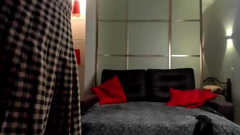 Emma online show from 12.19.25