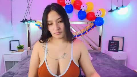 Snapshot of emma_garciaa_ chatting on 06.17.26 emma online show from 06.17.26