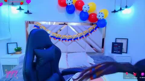 Snapshot of emma_garciaa_ chatting on 06.18.26 emma online show from 06.18.26