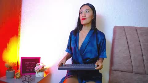 Emma Glow online show from 06.07.26