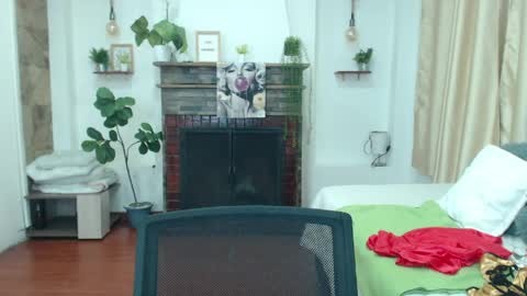 Tell me Emma online show from 04.21.26