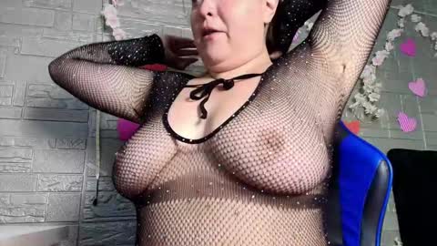 Snapshot of emma_honey__ chatting on 11.28.25 Emma Miel online show from 11.28.25