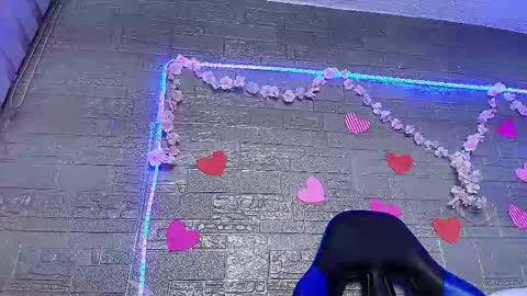 Snapshot of emma_honey__ chatting on 12.03.25 Emma Miel online show from 12.03.25