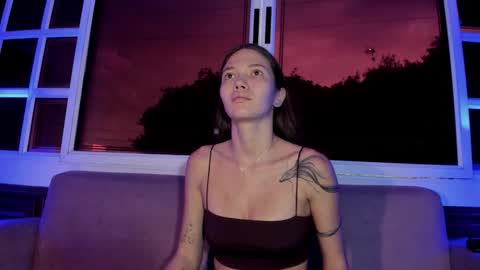 emma_jhoons online show from 02.05.26