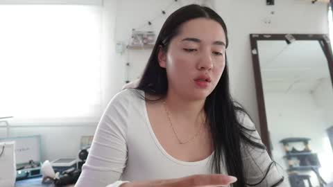 Snapshot of emma_johnson_ chatting on 12.05.24 emma_johnson_ online show from 12.05.24