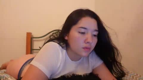 Snapshot of emma_johnson_ chatting on 01.08.25 emma_johnson_ online show from 01.08.25