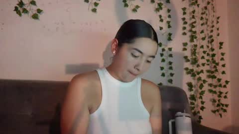 Snapshot of emma_johnson_ chatting on 01.15.25 emma_johnson_ online show from 01.15.25