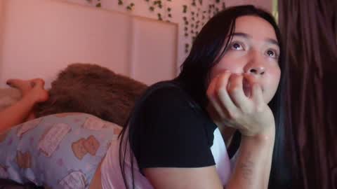 Snapshot of emma_johnson_ chatting on 10.17.25 emma_johnson_ online show from 10.17.25