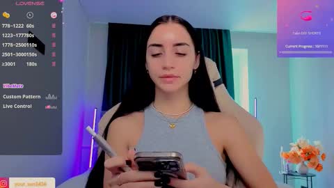 Snapshot of emma_jordan chatting on 11.14.25 Emma online show from 11.14.25