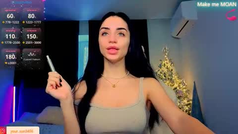 Snapshot of emma_jordan chatting on 12.15.25 Emma online show from 12.15.25