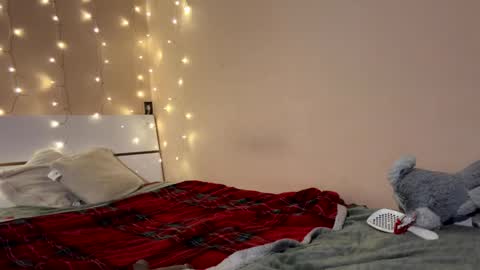 emma_just online show from 02.18.25