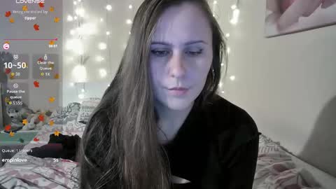 emma_just online show from 11.03.25