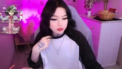 emma_kirks online show from 06.11.26