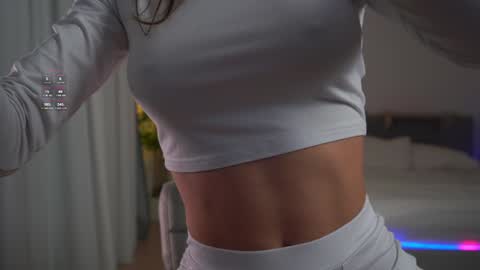 Snapshot of emma_land chatting on 01.15.25    online show from 01.15.25