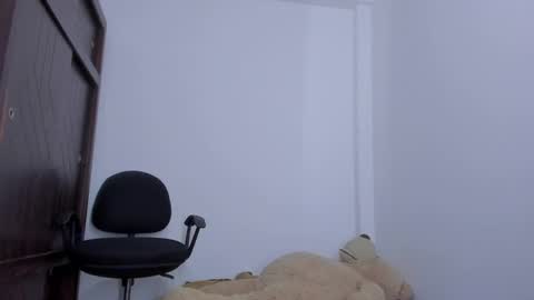 whises lits        online show from 09.25.25