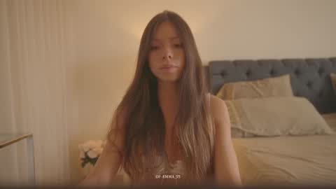 emma_lu1 online show from 03.12.26