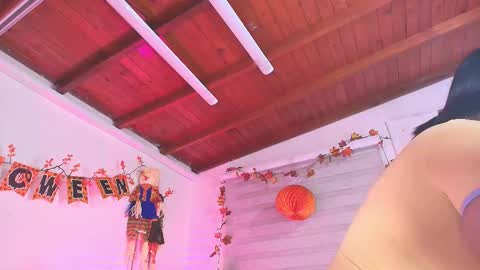 emma online show from 10.24.25