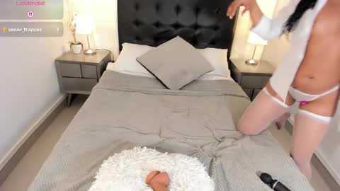 Snapshot of emma_martiin chatting on 12.03.25 Im Emma online show from 12.03.25