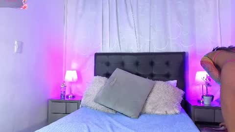 Im Emma online show from 07.14.26