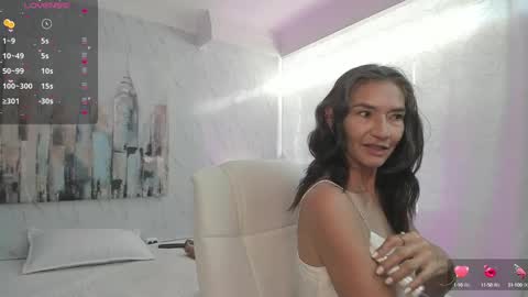 Emma  online show from 01.22.25