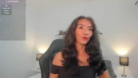 Emma  online show from 03.25.26