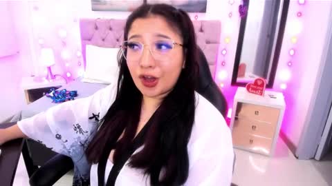 Snapshot of emma_monserratt chatting on 02.20.25 Emma Monserratt online show from 02.20.25